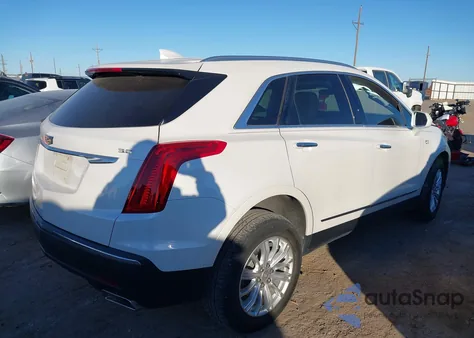 2018 Cadillac Xt5 Standard z USA, uszkodzony, nr VIN 1GYKNARS8JZ211670